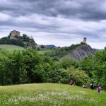 ll castello di Rossenna con l'antistante Torre di guardia | Foto S. Paterlini 